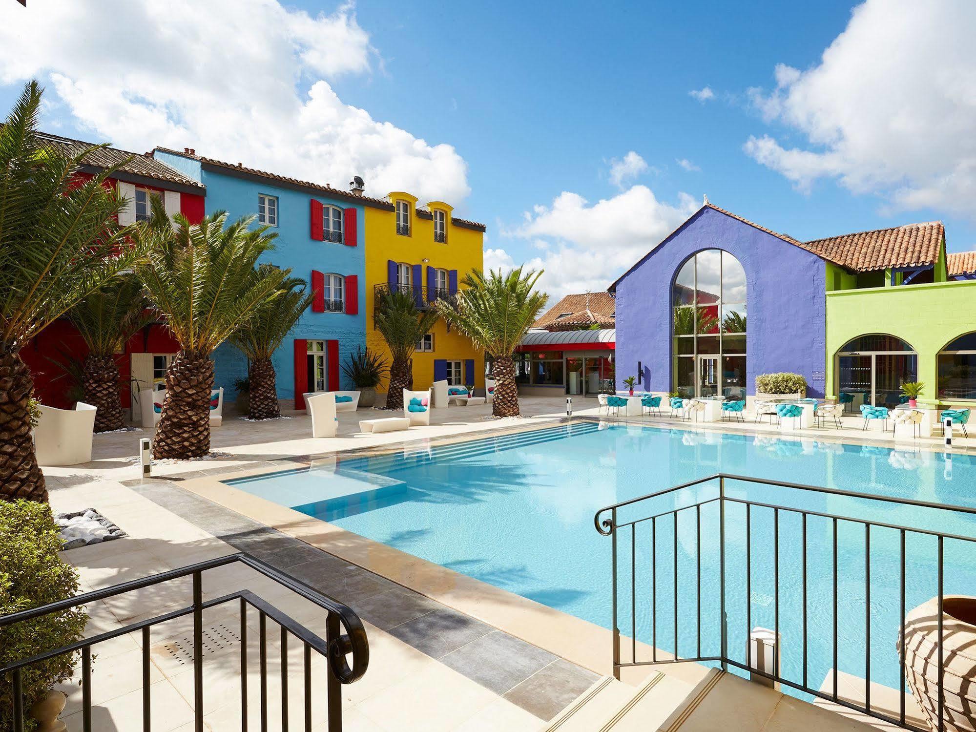 Le Stelsia Resort Saint-Sylvestre-sur-Lot Exterior foto